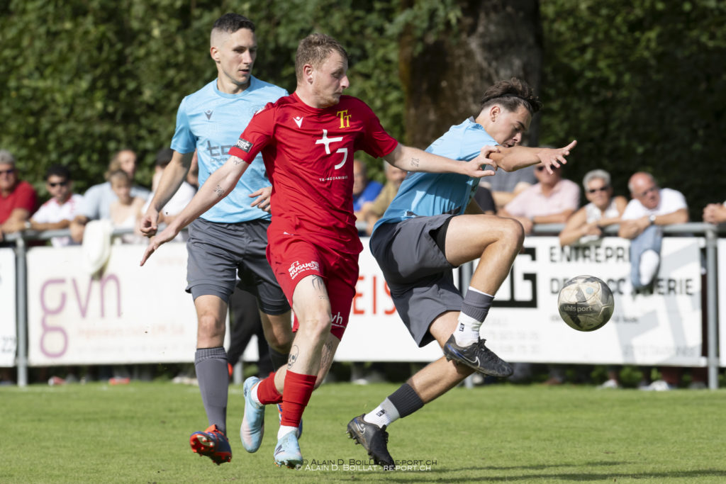 COPYRIGHT ALAIN D. BOILLAT 2562 PORT