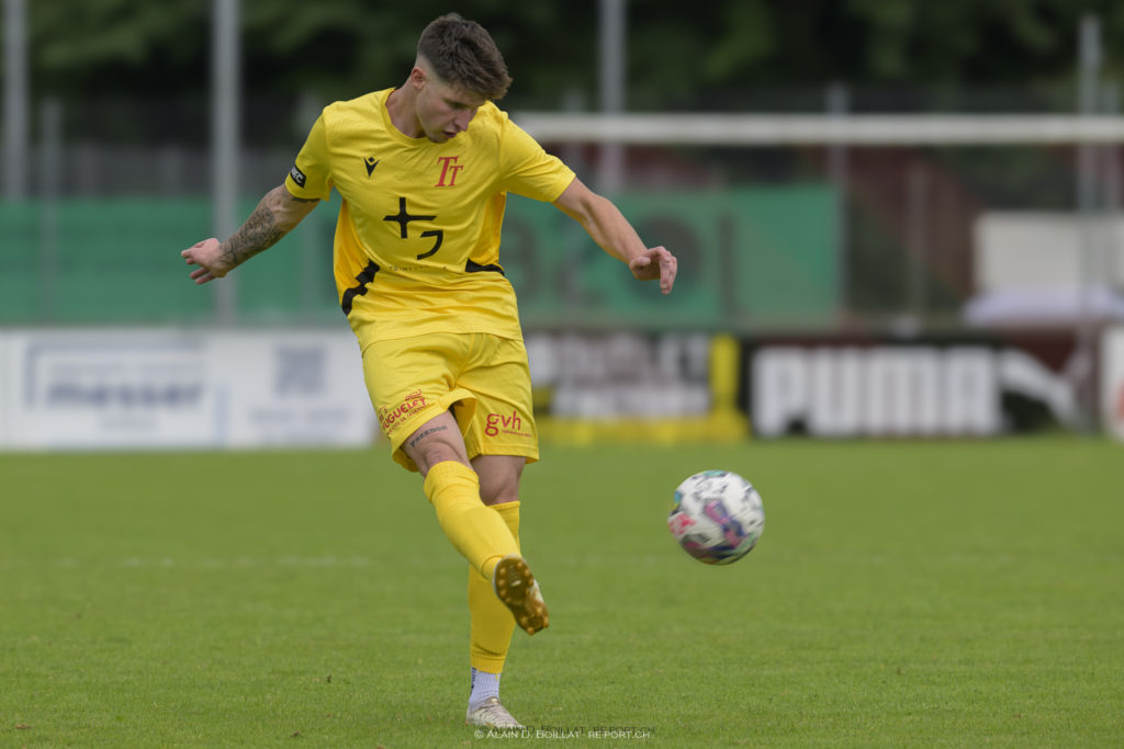 Emilien Paratte, l'un de nos nombreux joueurs blessés. (Photo Alain Boillat) FC Aarberg vs. FC Tavannes Tramelan 0:0